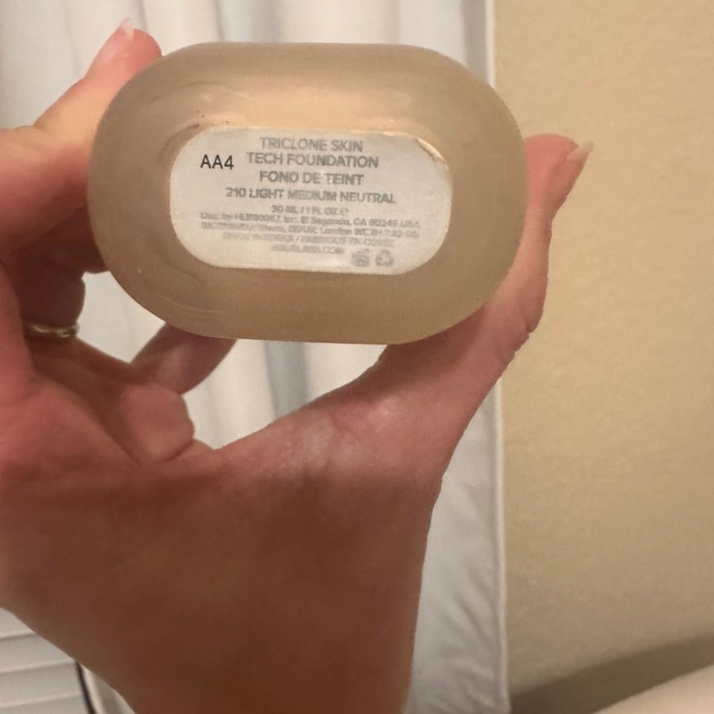 Haus Labs By Lady Gaga Skin Tech Foundation - 210 - Picture 2 of 2
